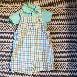 Carters summer shortall set.  Size 9 months